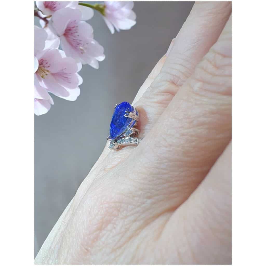 Tanzanite De 3.75 Cts Entourée De Diamants, Bague “diadème” Or Blanc 18 Ct 6