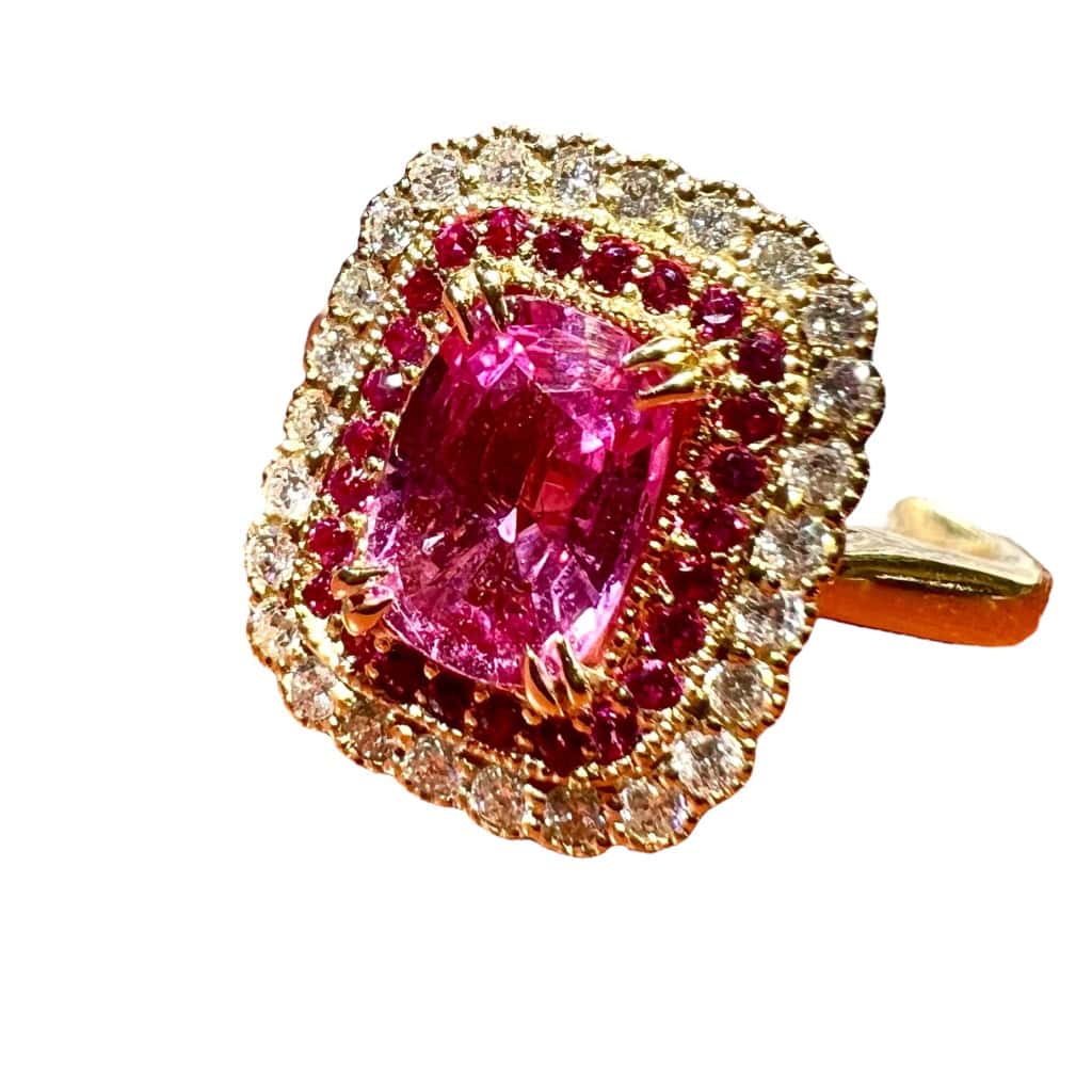 Bague Saphir rose 1.20 carat environ entouré pavage diamants et saphirs roses 9