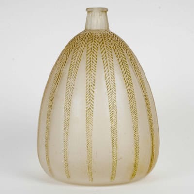 1921 René Lalique – Vase Mimosa Verre Blanc Patiné Vert