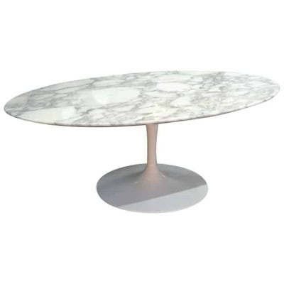 Eero Saarinen & Knoll : Table « Tulip » plateau ovale Calacatta