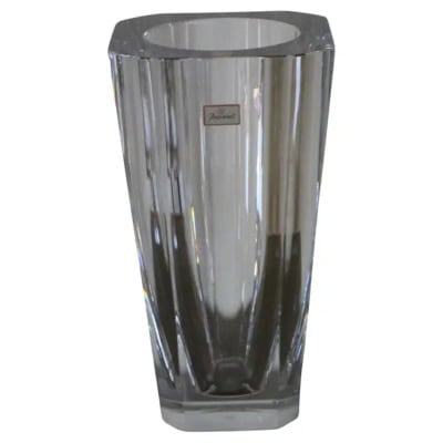 Grand vase en cristal transparent taillé Baccarat 30 cm