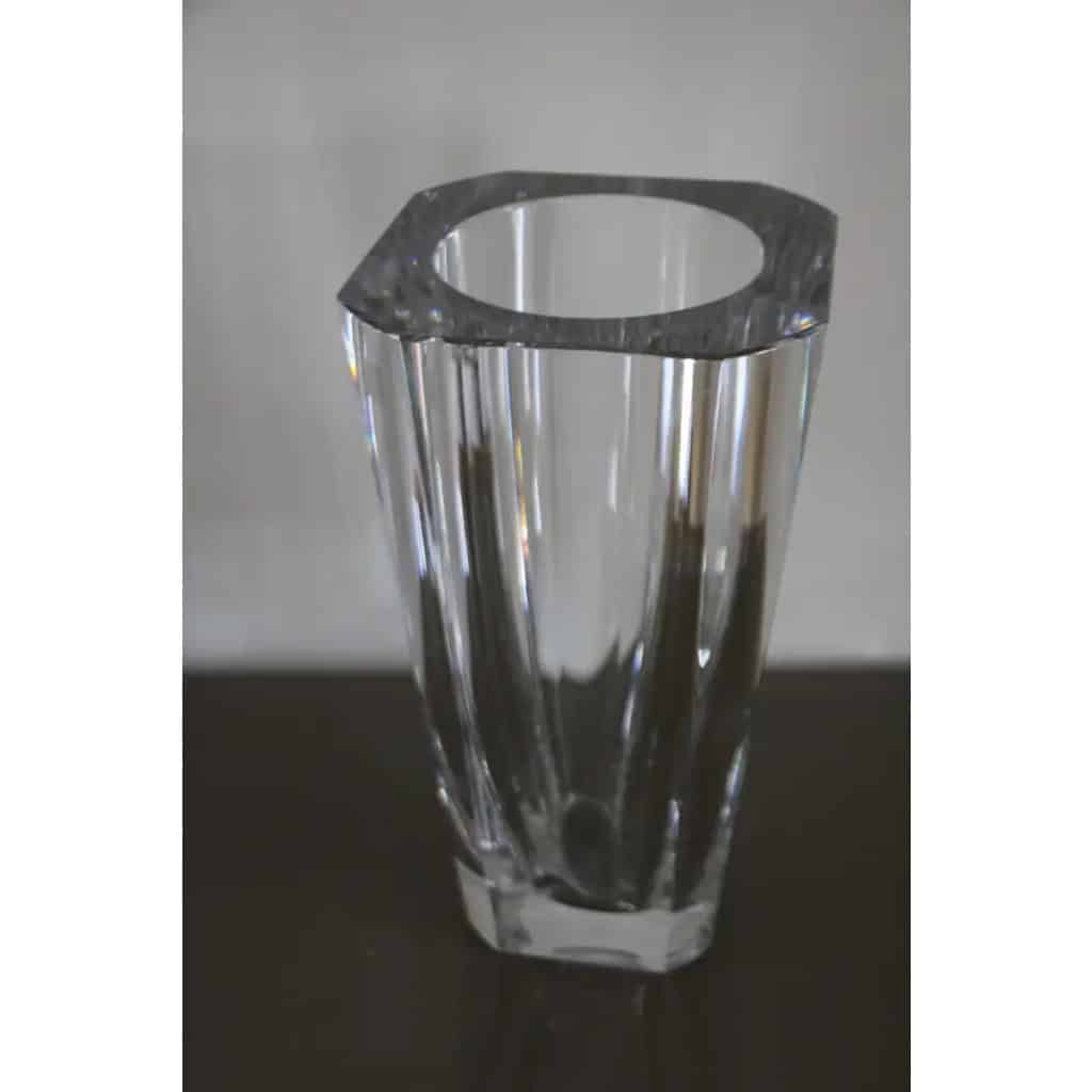 Grand vase en cristal transparent taillé Baccarat 30 cm 9