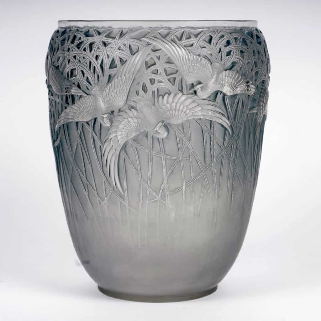 1926 René Lalique – Vase Aigrettes Verre Blanc Patiné Bleu 3