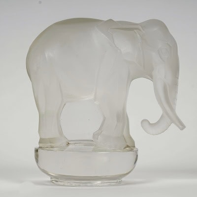 1931 René Lalique – Presse Papiers Toby Eléphant Verre Blanc