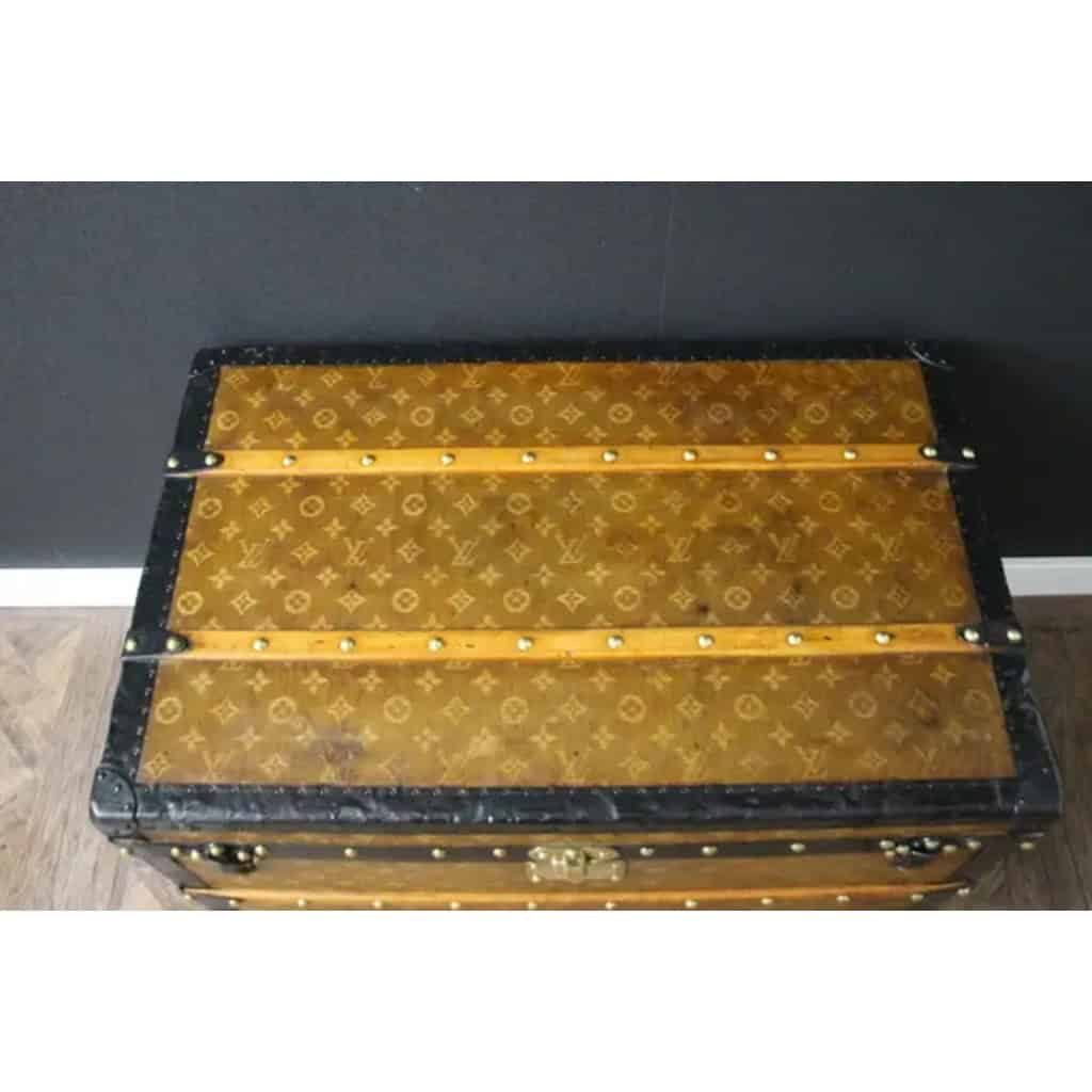 Malle Louis Vuitton en toile tissée 75 cm 14