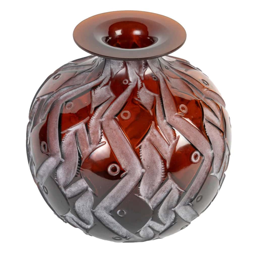 René Lalique, 1928 – Vase “Penthièvre” Teinté Ambre . 3