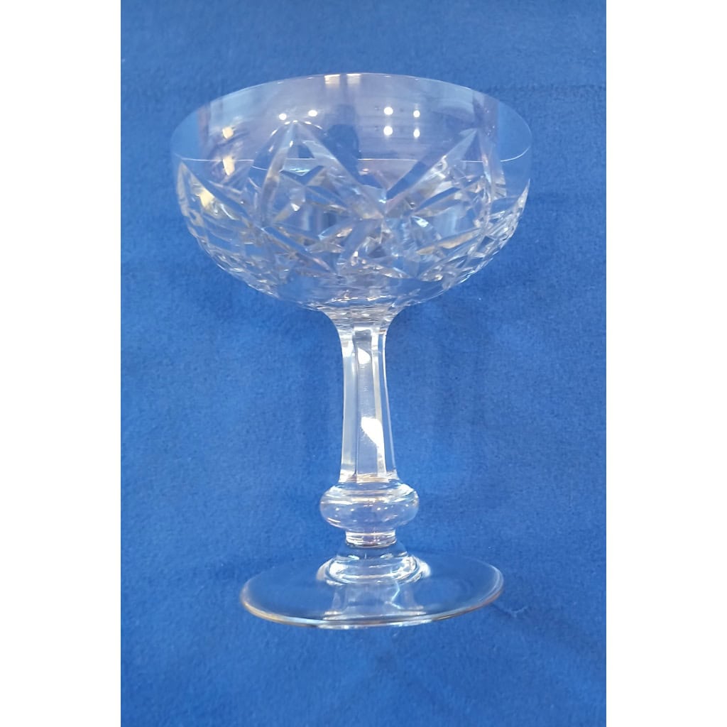 6 coupes à Champagne signées Baccarat modèle Harfleur 5