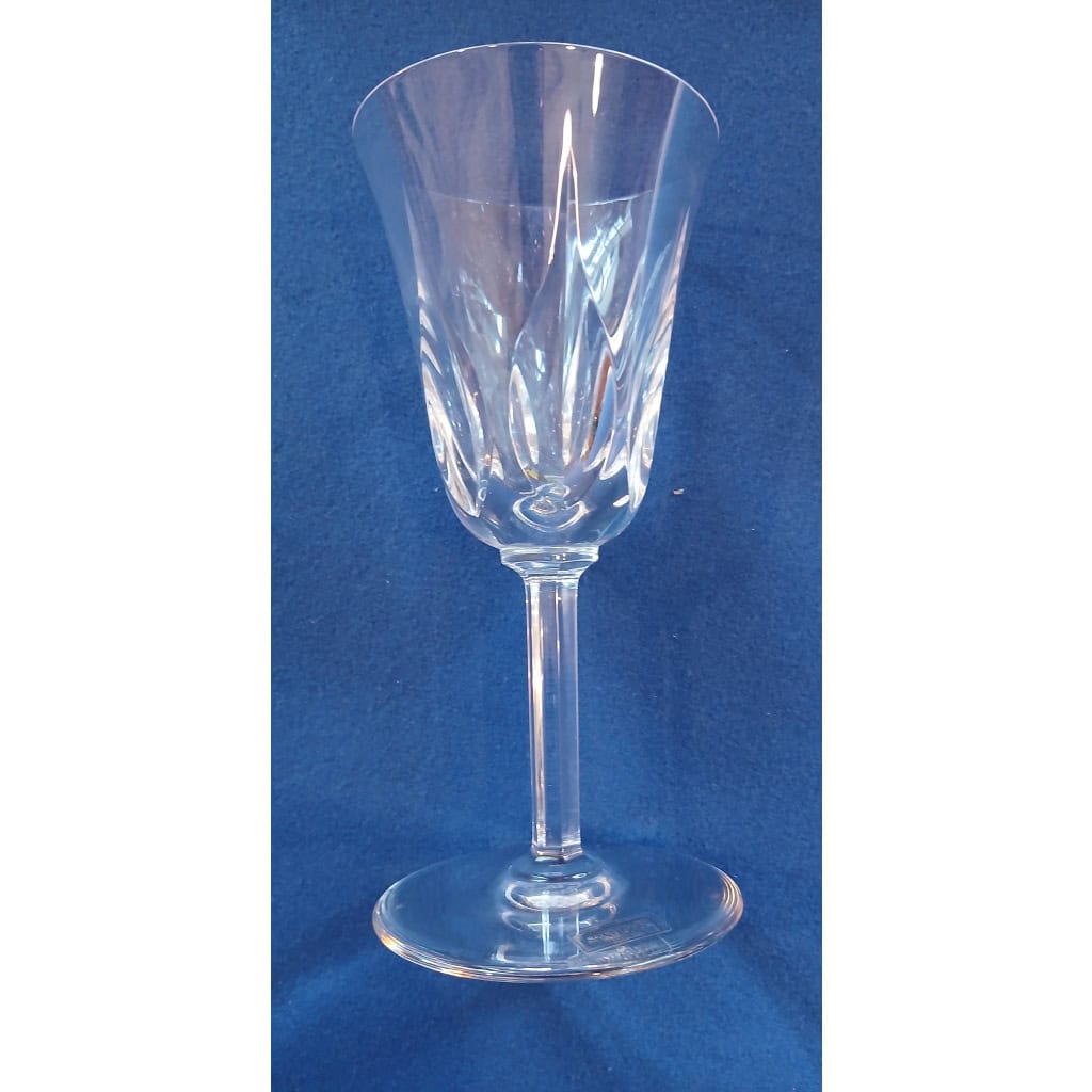 Série de 13 verres à vin en cristal de Saint Louis signés modèle Cerdagne 5