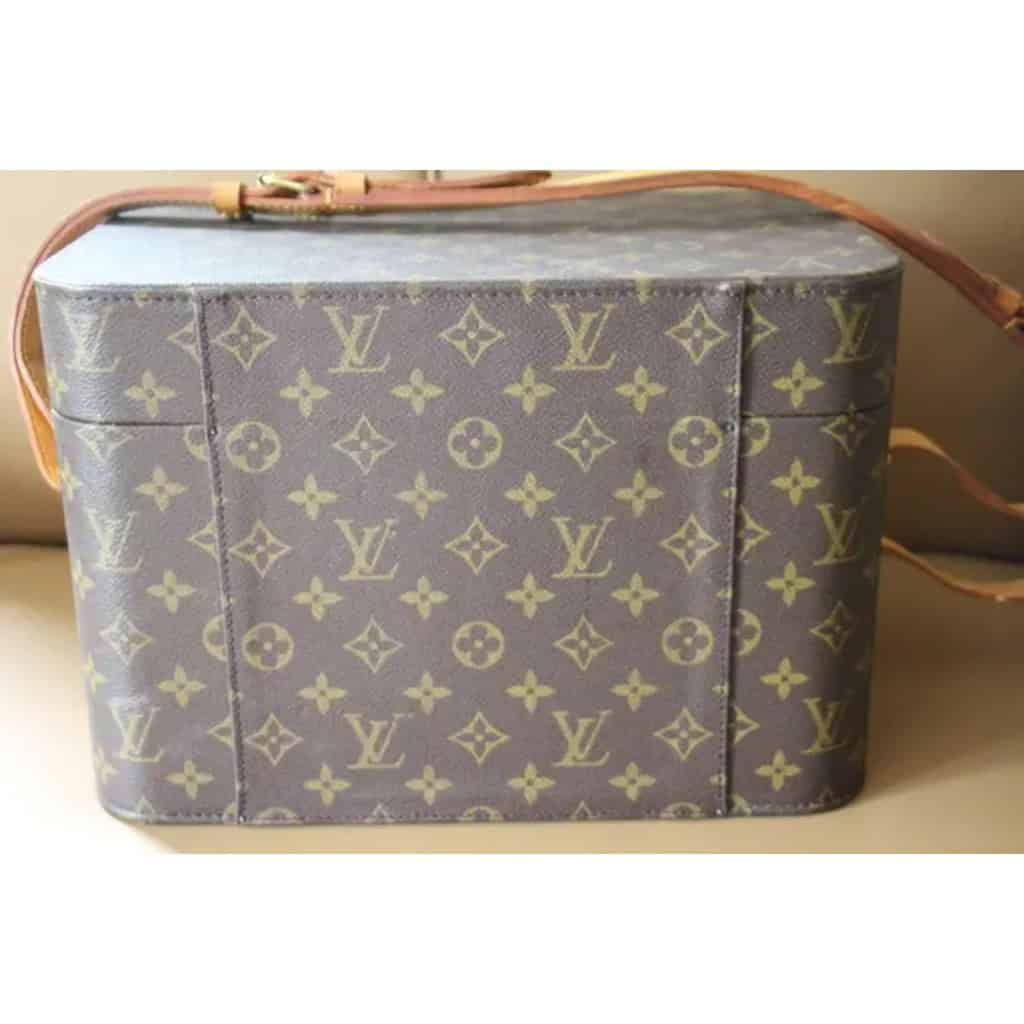 Vanity case Louis Vuitton avec bandoulière 8