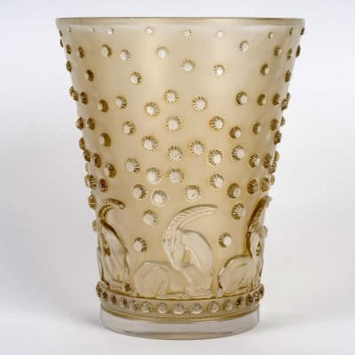 1938 René Lalique – Vase Ajaccio Verre Blanc Patiné Sépia