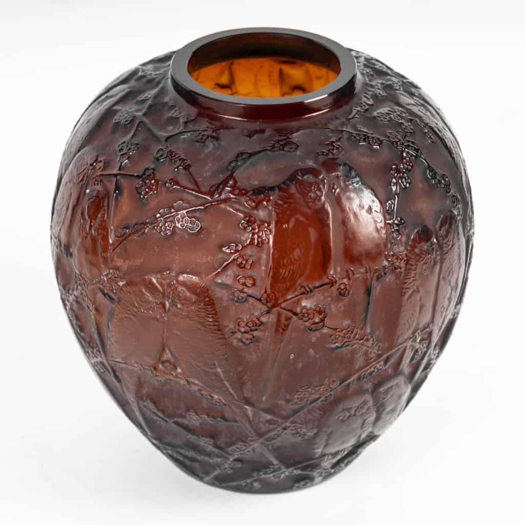 René Lalique – Vase” Perruches ” Teinté Ambre 5