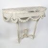 Paire de consoles de style Louis XVI. 11