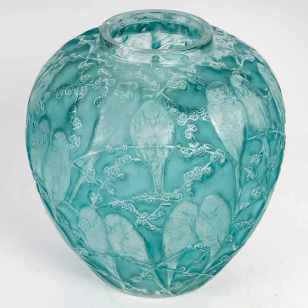 1919 René Lalique – Vase Perruches Verre Blanc Patiné Turquoise 4