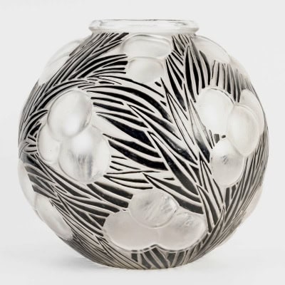 1926 René Lalique – Vase Oranges Verre Blanc Emaillé Noir