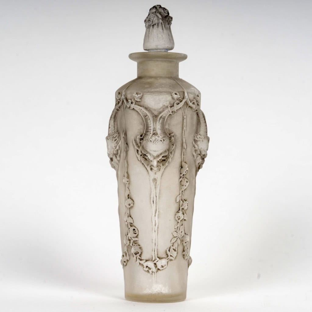 1920 René Lalique – Flacon Pan Verre Blanc Patiné Gris 3