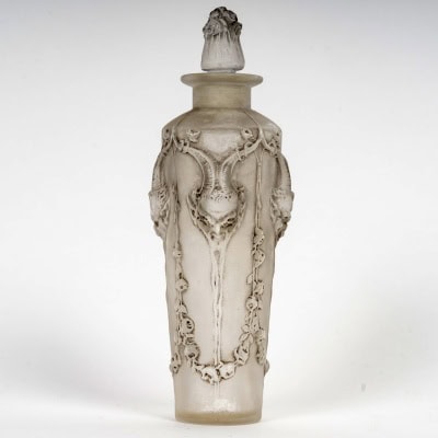 1920 René Lalique – Flacon Pan Verre Blanc Patiné Gris