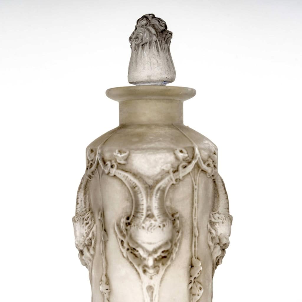 1920 René Lalique – Flacon Pan Verre Blanc Patiné Gris 6