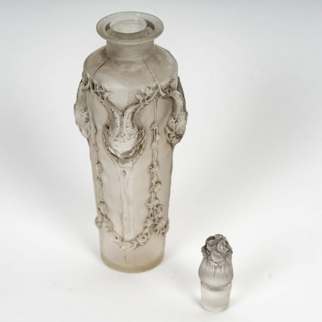 1920 René Lalique – Flacon Pan Verre Blanc Patiné Gris 5