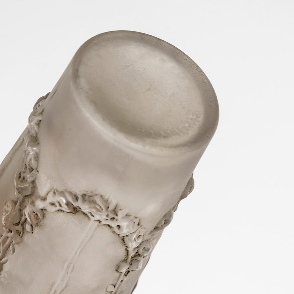 1920 René Lalique – Flacon Pan Verre Blanc Patiné Gris 8