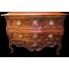 Commode Provençale 18è Nîmoise En Noyer Sculptée De Volutes Rocailles Ouvrant Par Deux Tiroirs 13