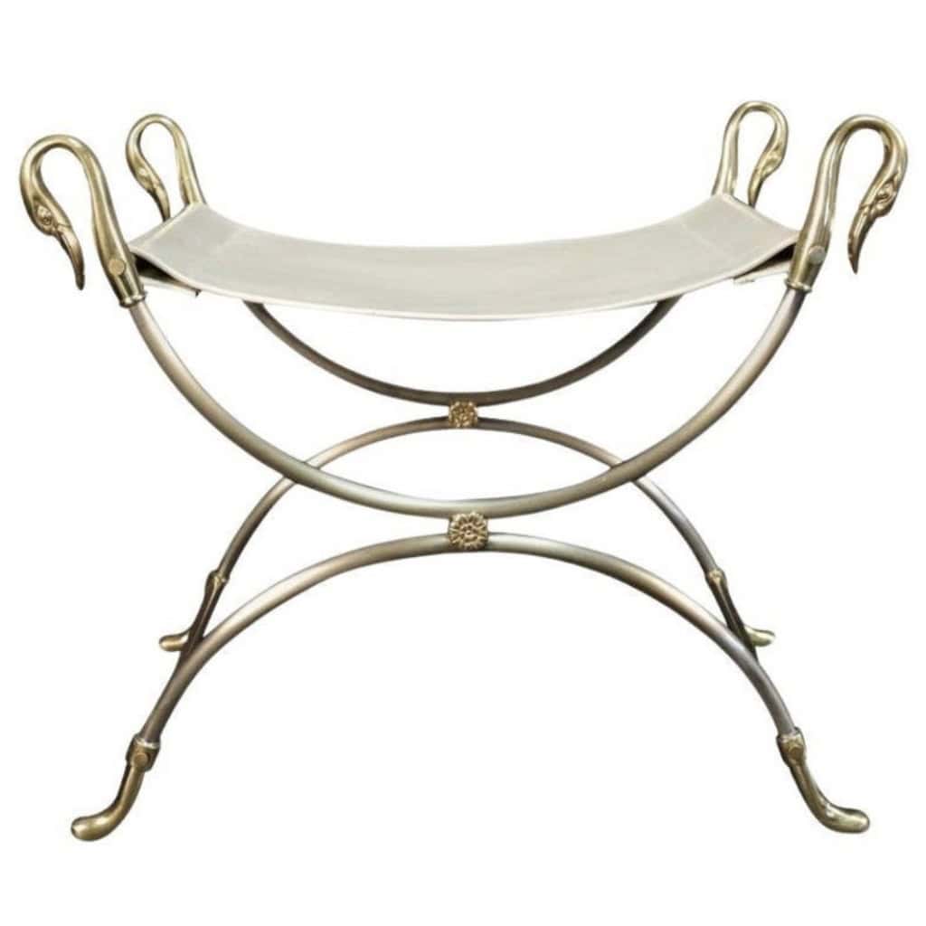 1970 Tabouret curule en bronze doré et argenté modèle « Swans » de la Maison Charles. 4