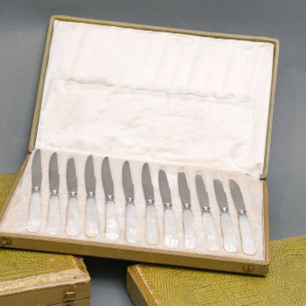 Service de coutellerie de 36 couteaux en coffret d’origine ART DECO 4