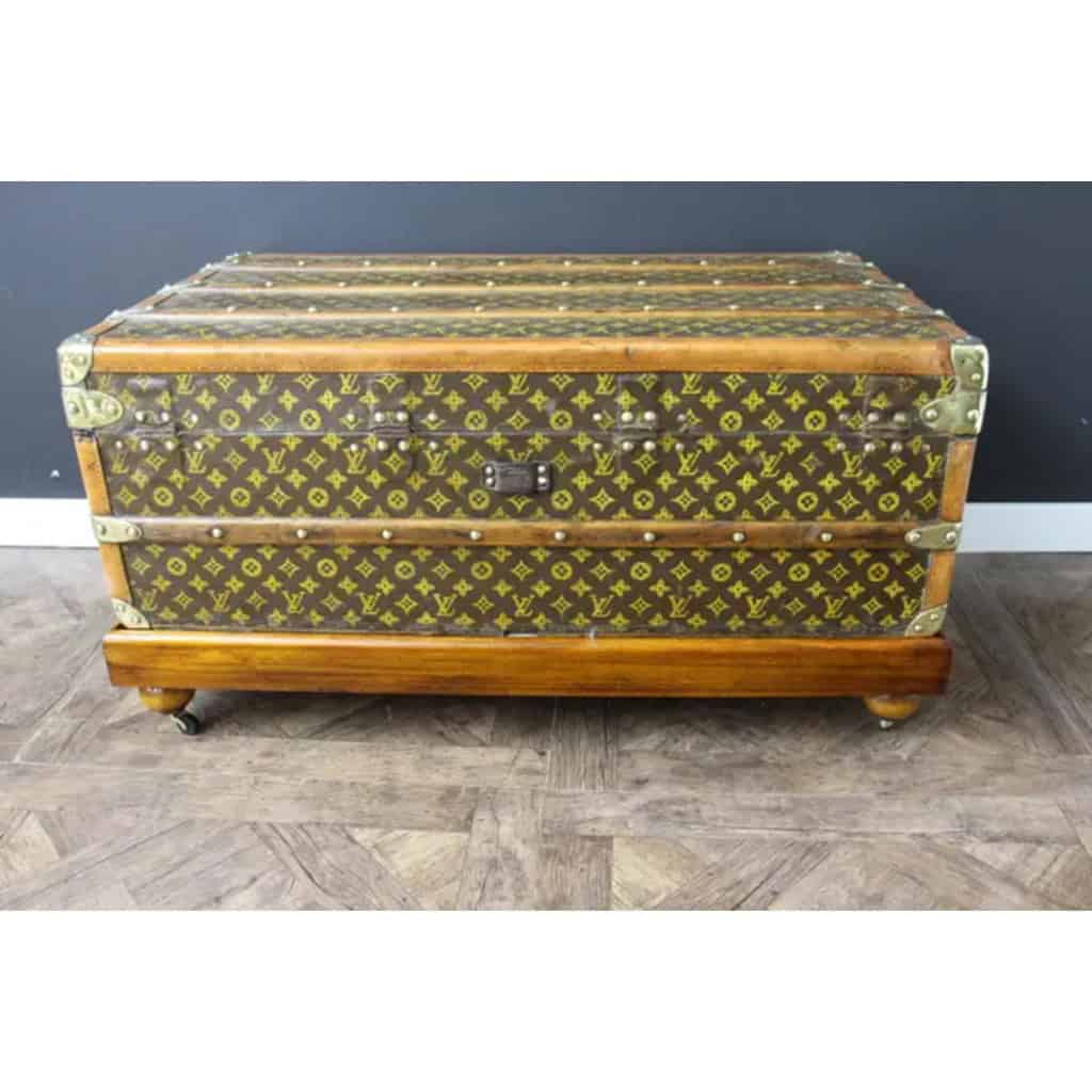 Malle Louis Vuitton cabine 90 cm des années 1920-1930 12