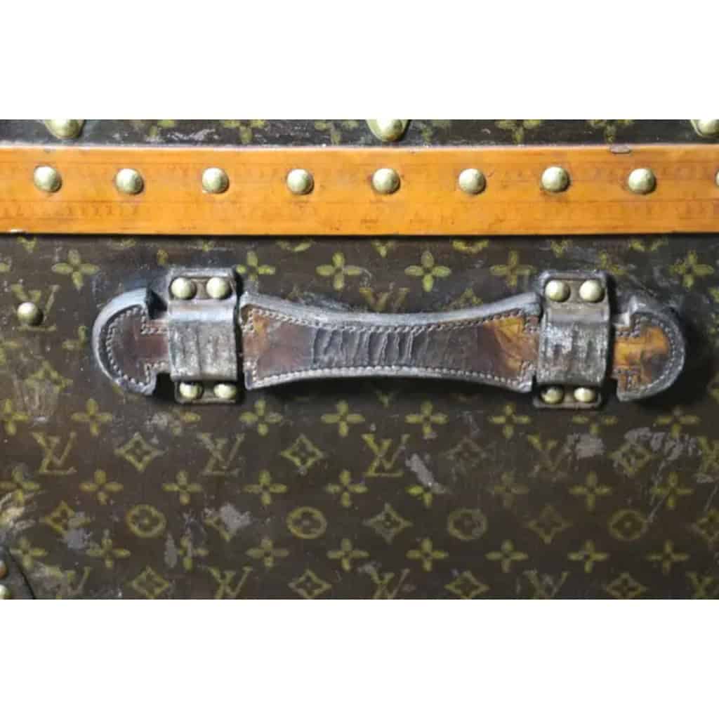 Malle Louis Vuitton des années 1920 monogrammée, 110 cm 15