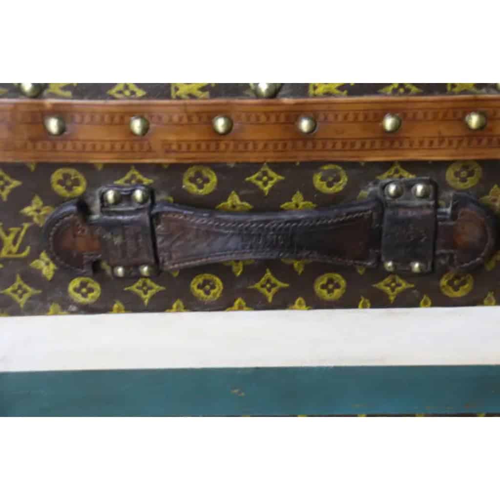 Malle Louis Vuitton cabine 90 cm des années 1920-1930 14