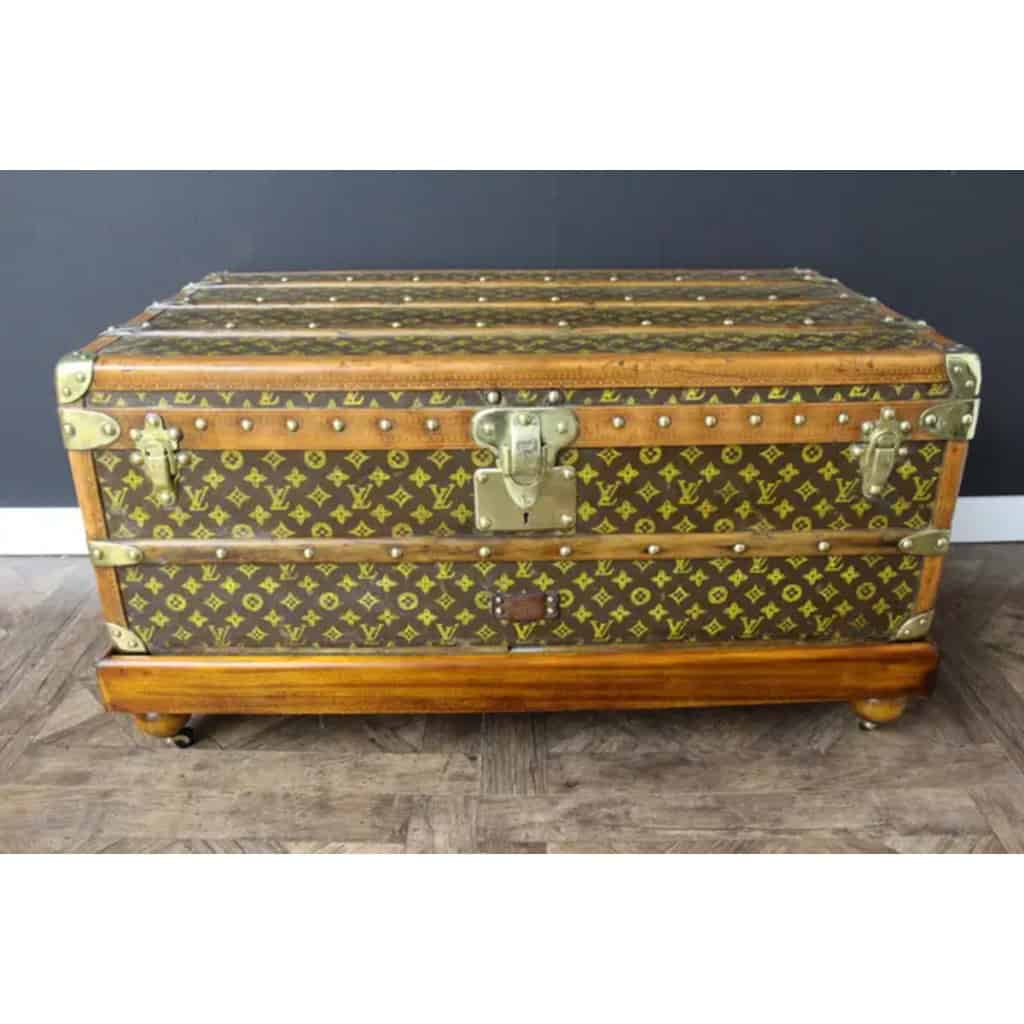 Malle Louis Vuitton cabine 90 cm des années 1920-1930 4