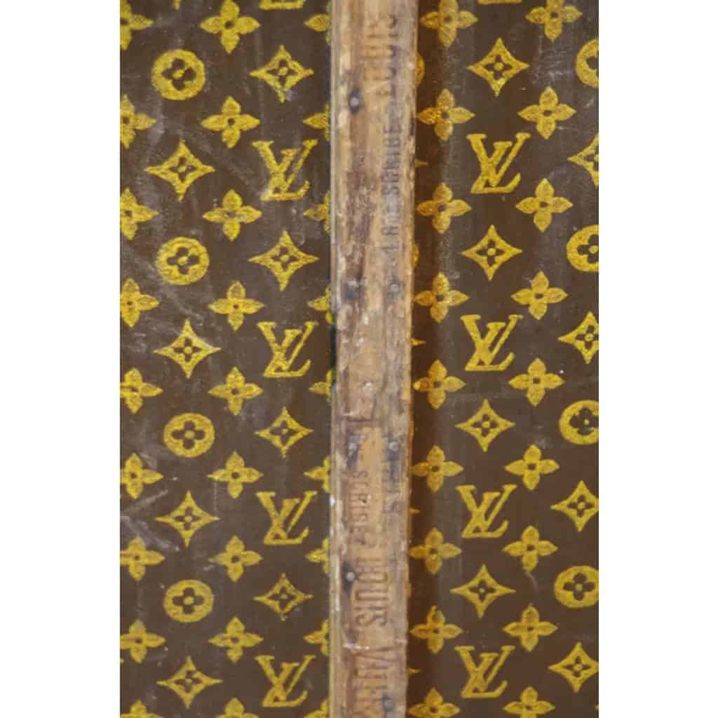 Malle Louis Vuitton cabine 90 cm des années 1920-1930 22