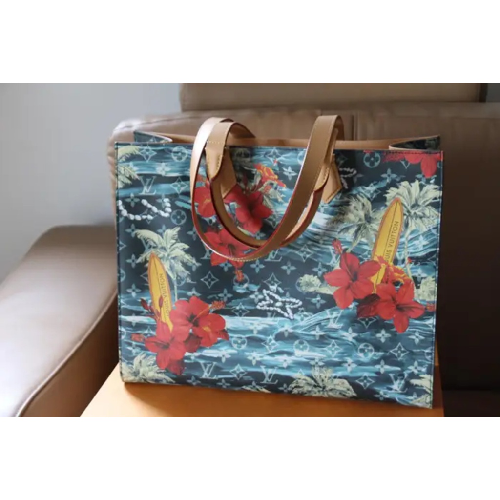 Sac plat Louis Vuitton édition limitée 2024 avec toile Monogram Surfin, neuf 10