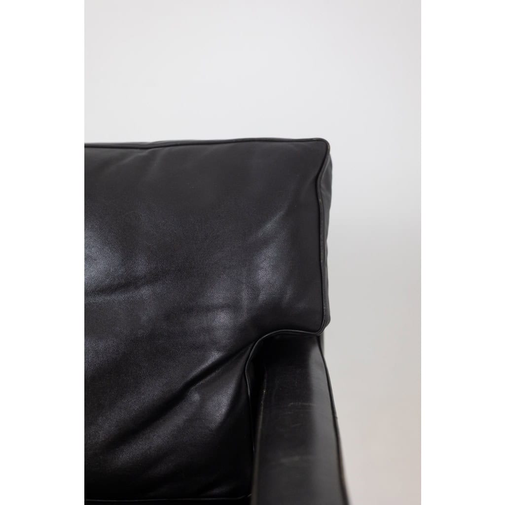 Paire de fauteuils en cuir noir et métal chromé. Années 1970. LS61441453J 8