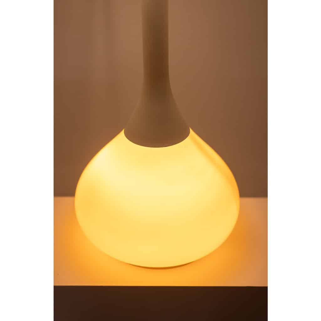 Lampe de forme bouteille en métal laqué blanc et opaline. Années 1970. LS6117337L 7