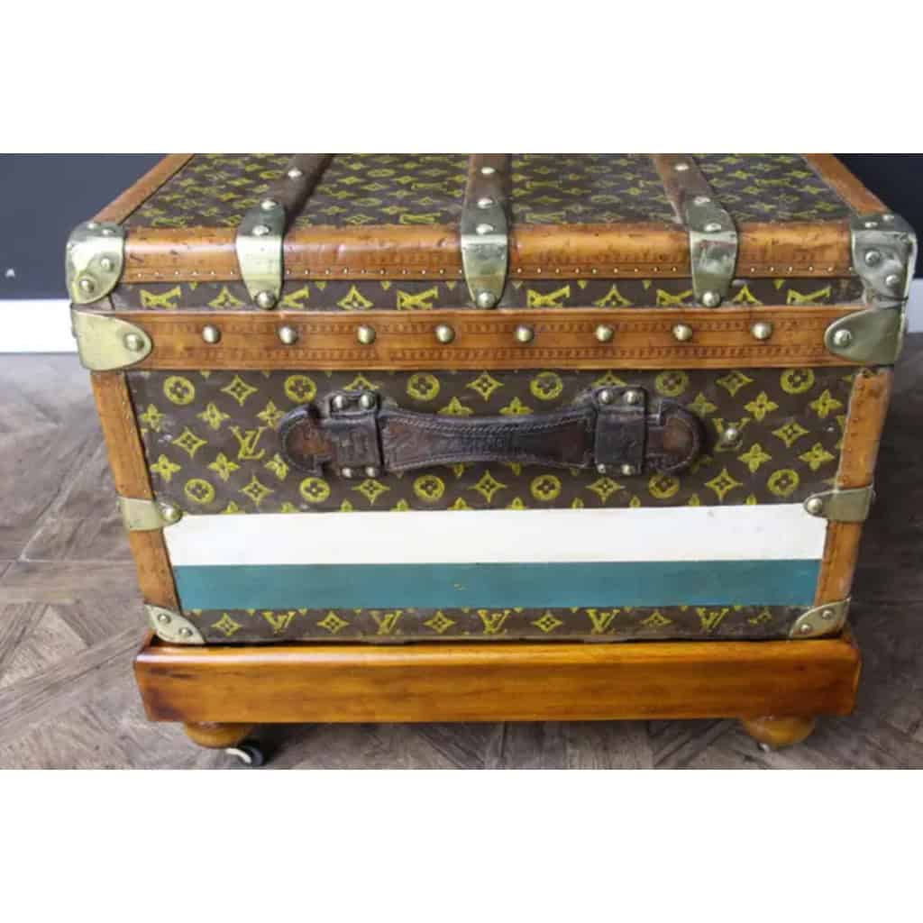 Malle Louis Vuitton cabine 90 cm des années 1920-1930 10