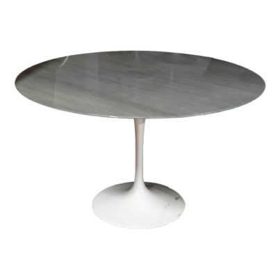 Eero SAARINEN (1910-1961) & KNOLL INTERNATIONAL (éditeur) Table« Tulipe », 120cm