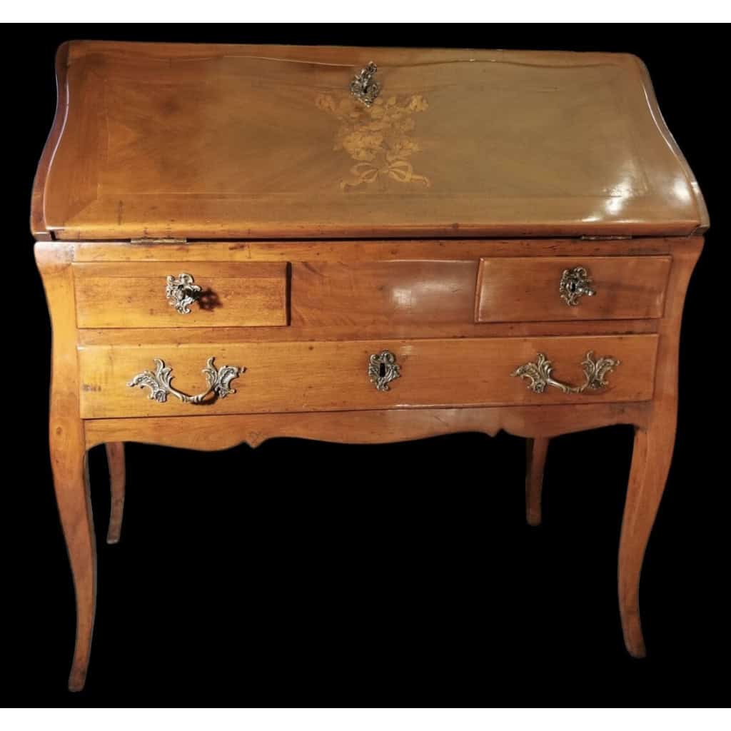 Bureau de pente époque Louis XV noyer et placage de bois fruitier quatre pieds cambrés trois tiroirs 9