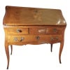 Bureau de pente époque Louis XV noyer et placage de bois fruitier quatre pieds cambrés trois tiroirs 18