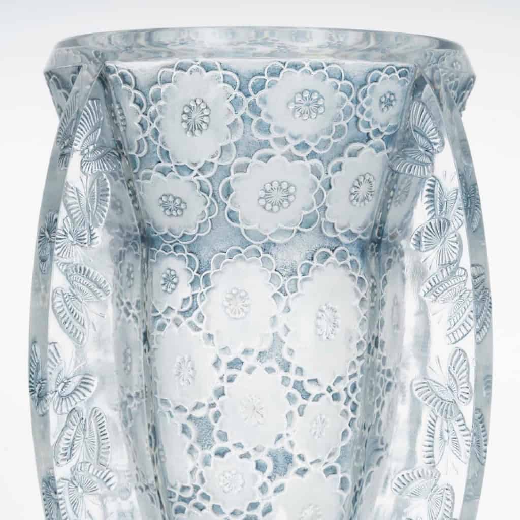 René LALIQUE (1860 – 1945) Vase « Papillons » – 1936. 5