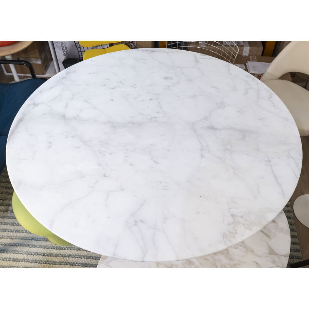 Eero SAARINEN Knoll International « Tulip » Table Calacatta 137 cm 5