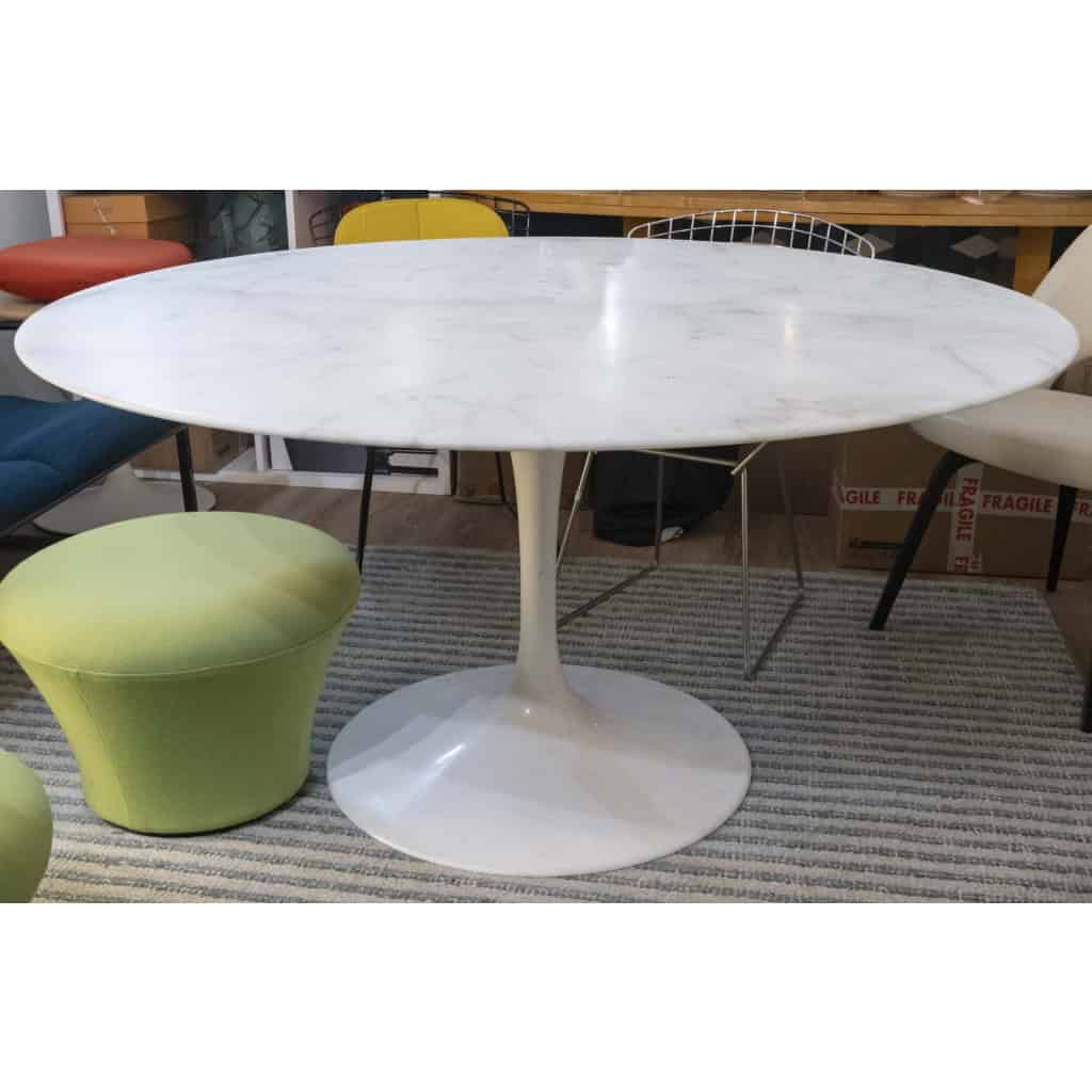 Eero SAARINEN Knoll International « Tulip » Table Calacatta 137 cm 6