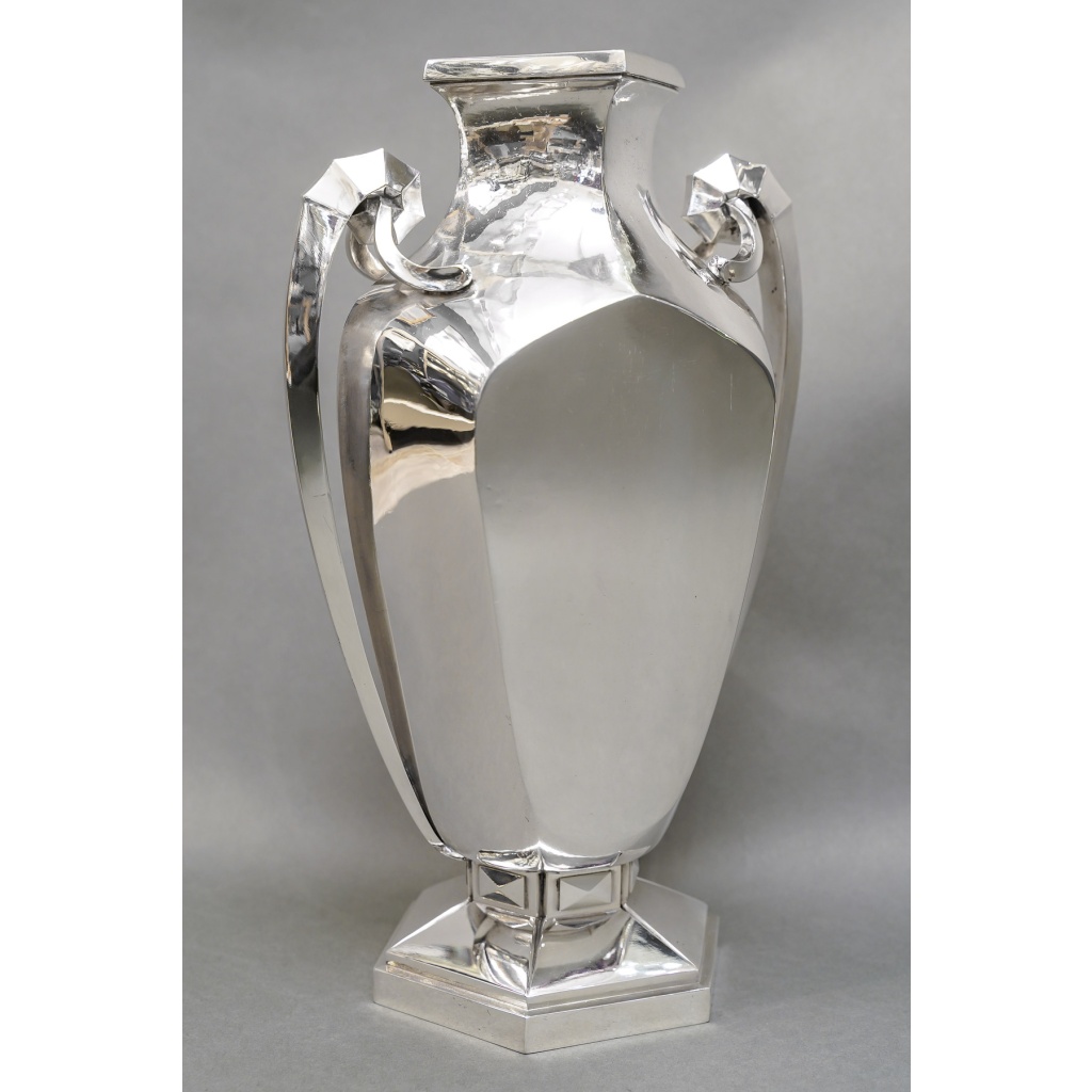 Orfèvre BOULENGER – Vase en argent massif ART DECO circa 1925/1930 3