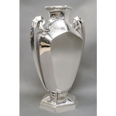 Orfèvre BOULENGER – Vase en argent massif ART DECO circa 1925/1930