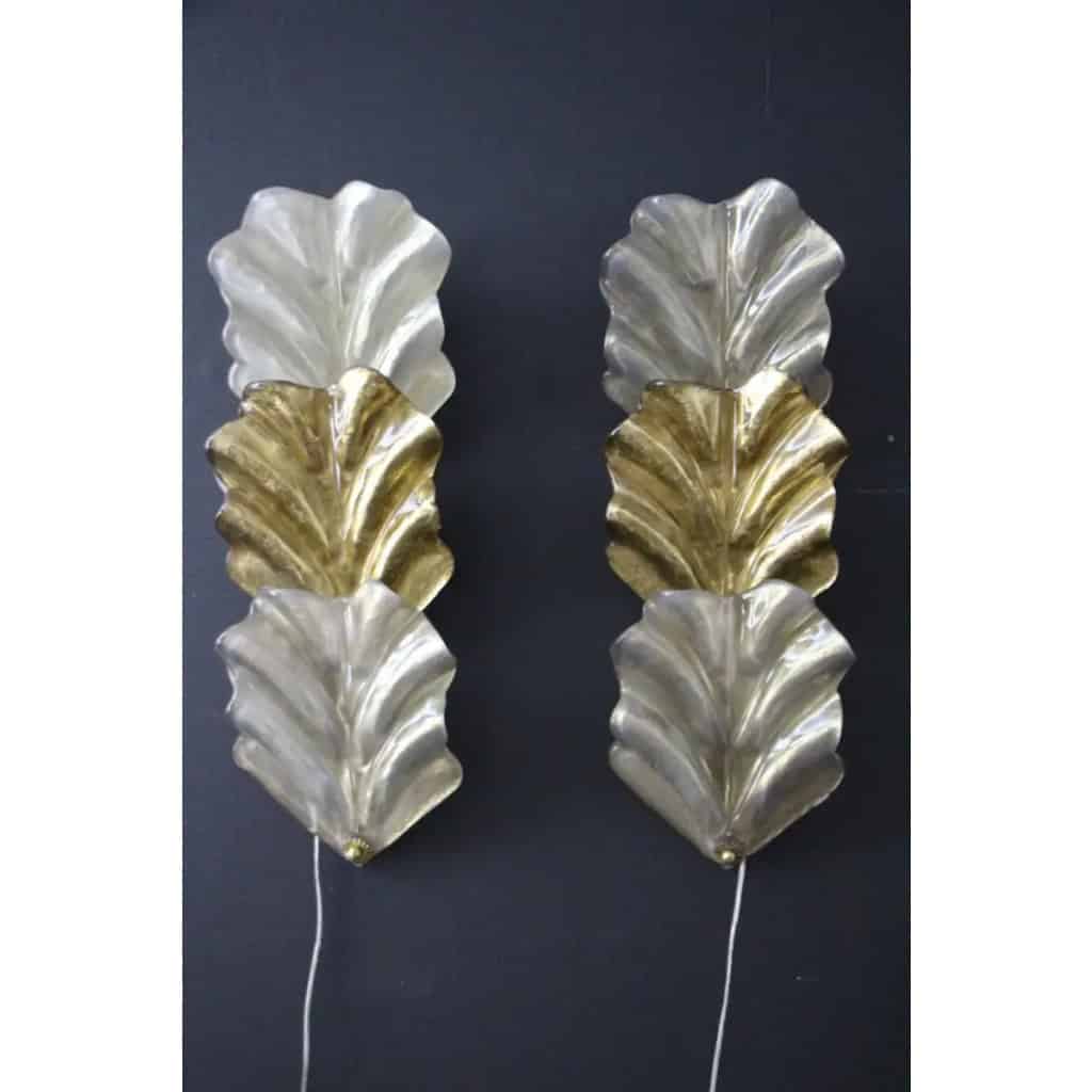 Paire d’appliques à feuilles en verre de Murano doré et blanc nacré de style Barovier 16