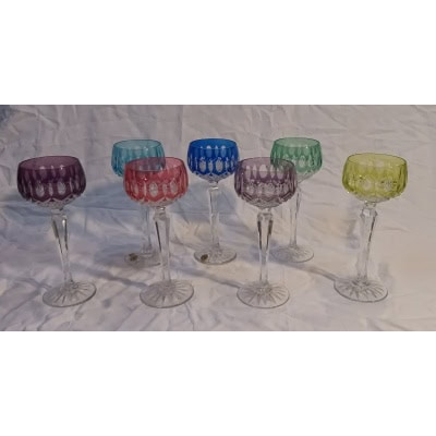 7 verres roemers de couleur, cristal de Lorraine