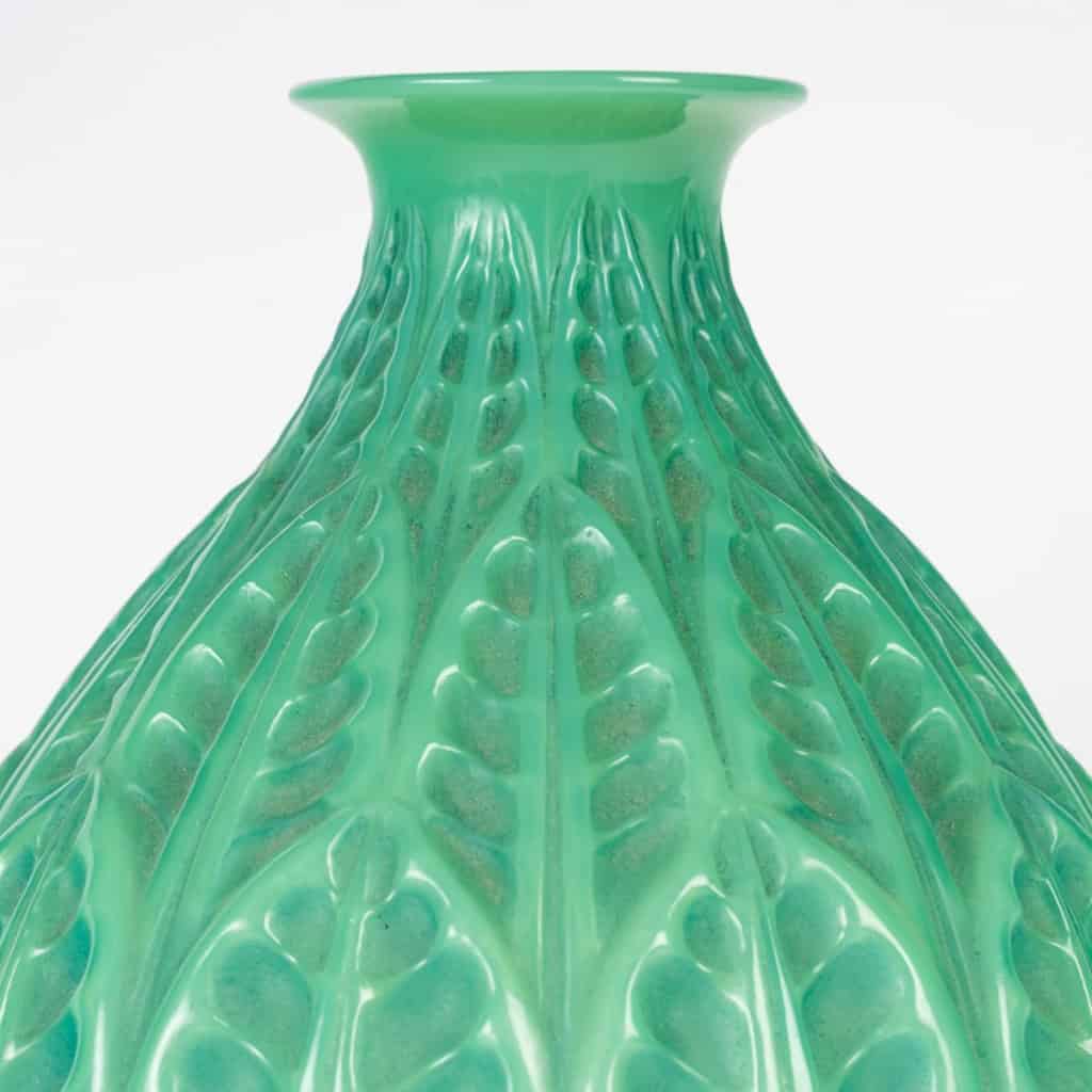 1924 René Lalique – Vase Malesherbes Verre Vert Jade Patiné Vert 5