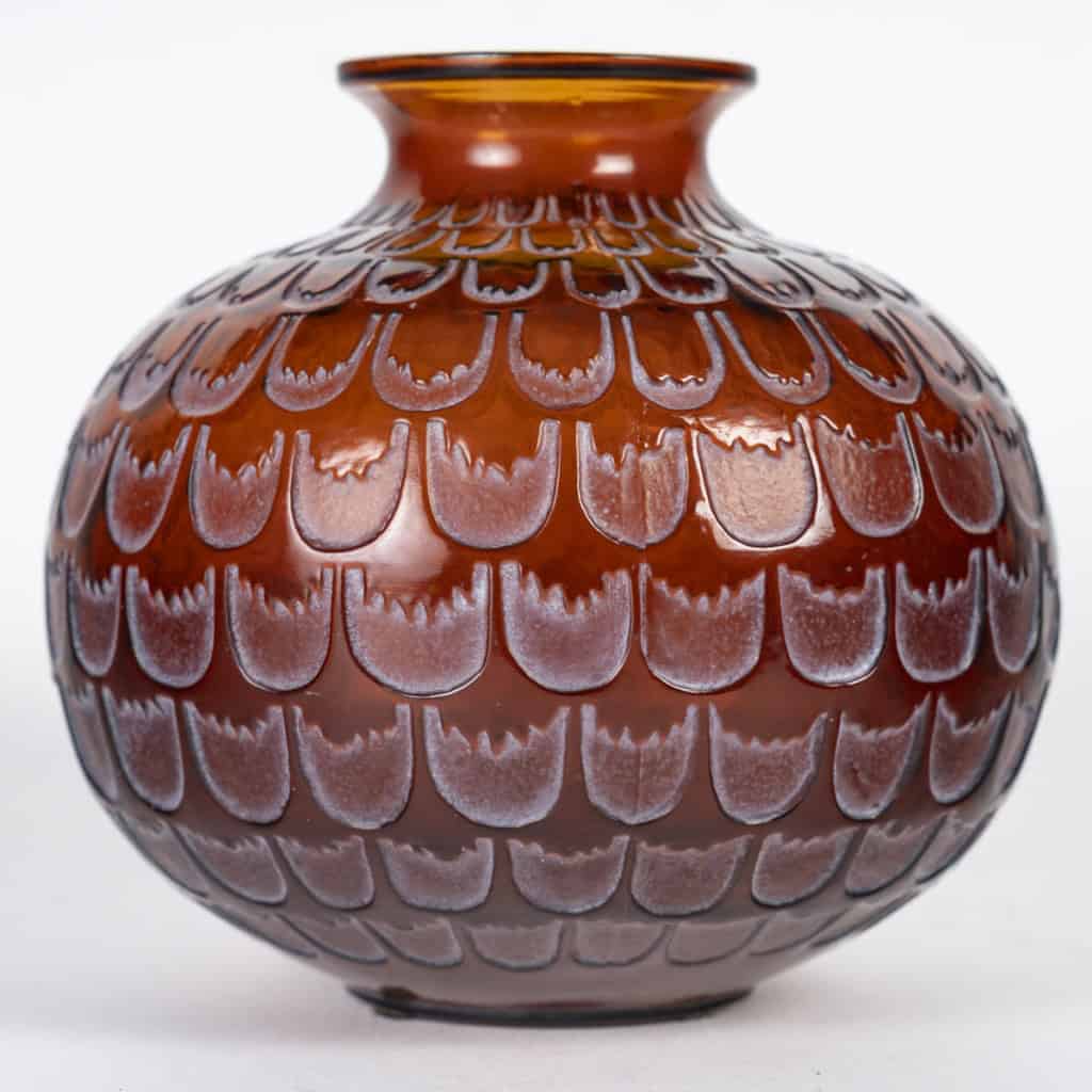 1930 René Lalique – Vase Grenade Verre Rouge Ambré Patiné Blanc 4