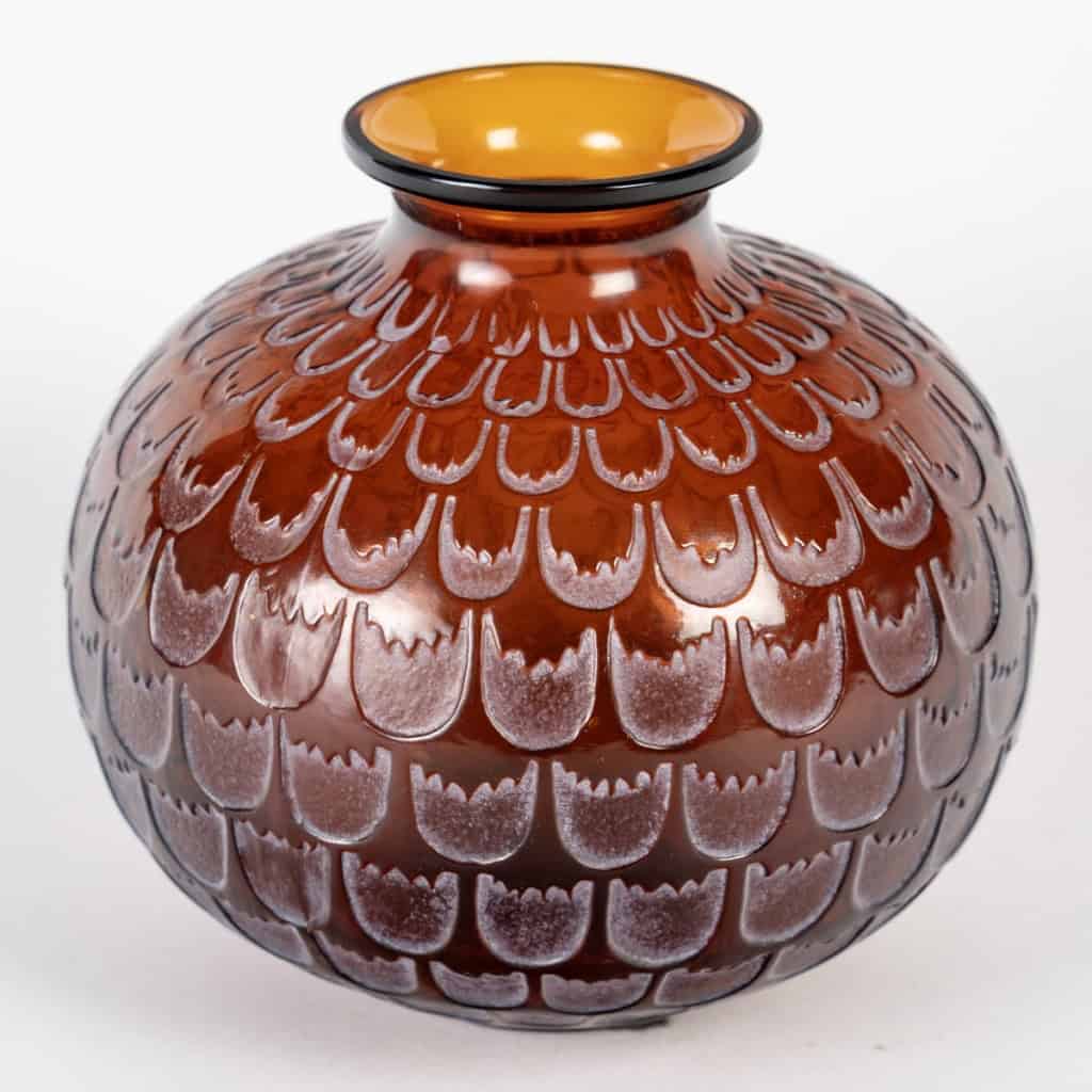 1930 René Lalique – Vase Grenade Verre Rouge Ambré Patiné Blanc 5