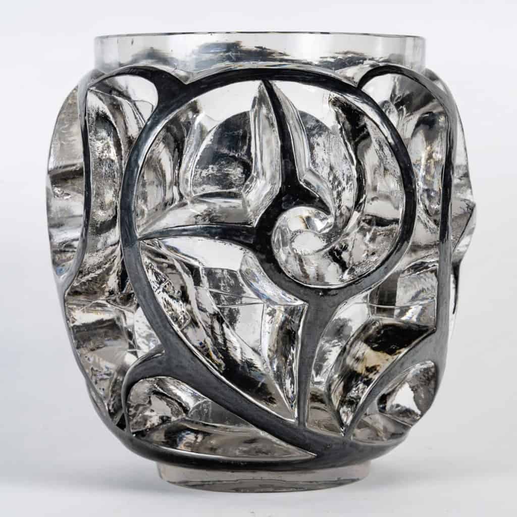 1926 René Lalique – Vase Tourbillons Verre Blanc Emaillé Noir 4