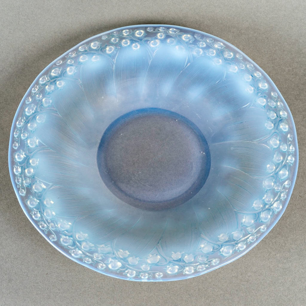 1931 René Lalique – Coupe Muguet Verre Opalescent Patiné Bleu 4